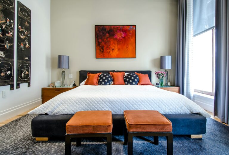 Modern Minimalist Bedroom